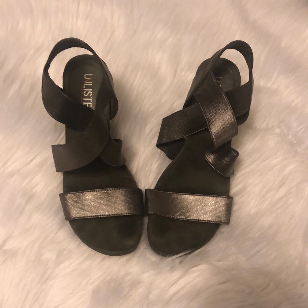 Gray strapped wedges